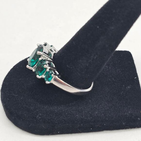 925 Sterling Silver Green Oval 5 Stone Cocktail Ring Size 9 Elegant Formal - Picture 3 of 6